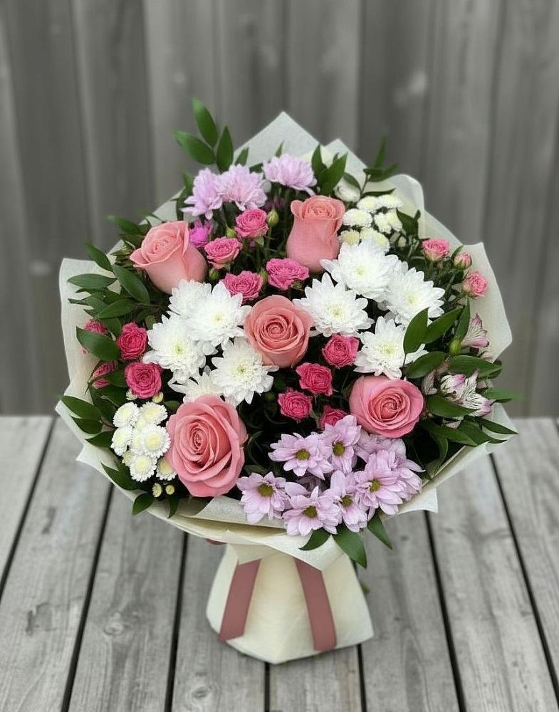 Букет цветов из: Альстромерии, Гвоздики, Розы и Хризантемы в Приморском