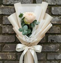 Букет цветов из:  Розы в Приморском