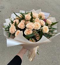 Букет Кремовые розы Латте в Приморском