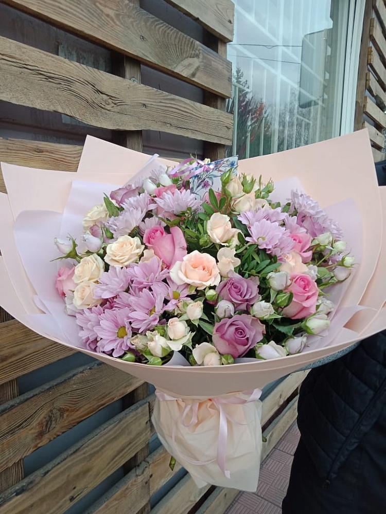 Букет цветов из: Розы и Хризантемы в Приморском