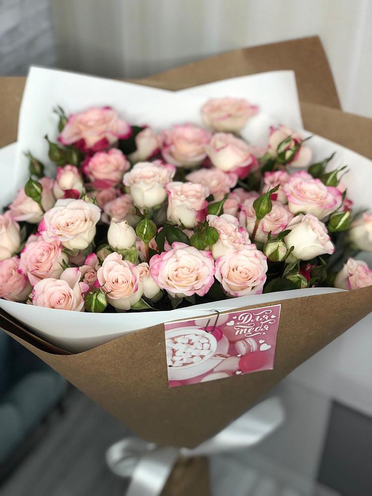 Букет цветов из: Розы в Приморском