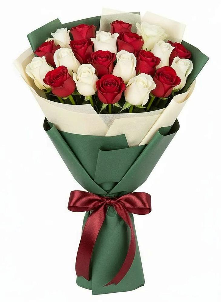 Букет Микс из красных и белых роз в Приморском