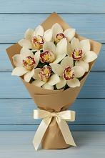 Букет цветов из:  Орхидеи и Розы в Приморском
