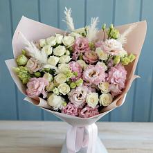 Букет цветов из:  Альстромерии и Розы в Приморском